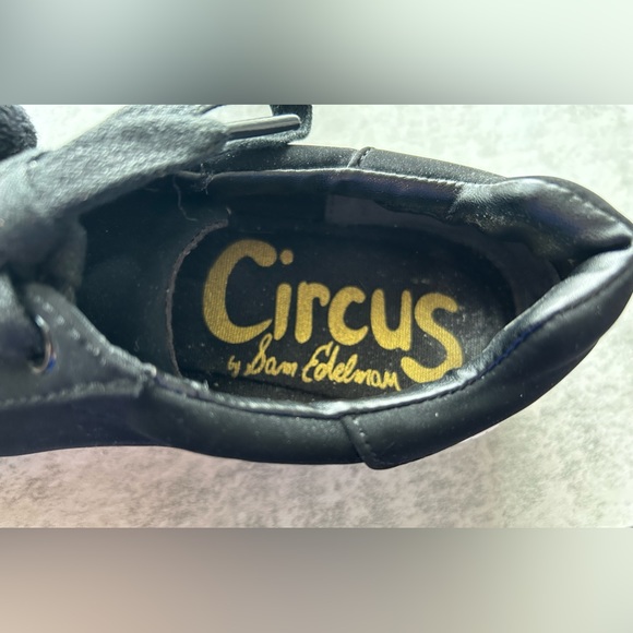 Circus by Sam Edelman PomPom Sneakers - Picture 5 of 7